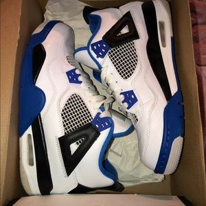 Jordan 4